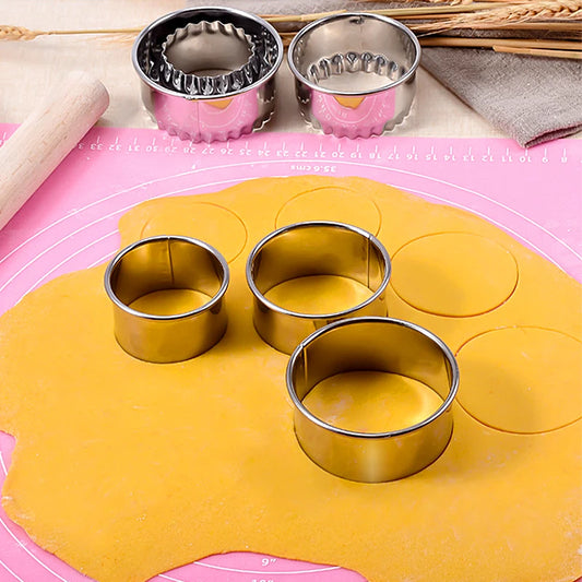 3pcs Portable Cookie Pastry Maker, DIY Dumplings Cutter, Round/Flower Shaped Mold, Stainless Steel Dough Cutting Tool